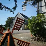 Zur Post Dabringhausen - Quiet Business Near Cologne And Dusseldorf Trade Fairs