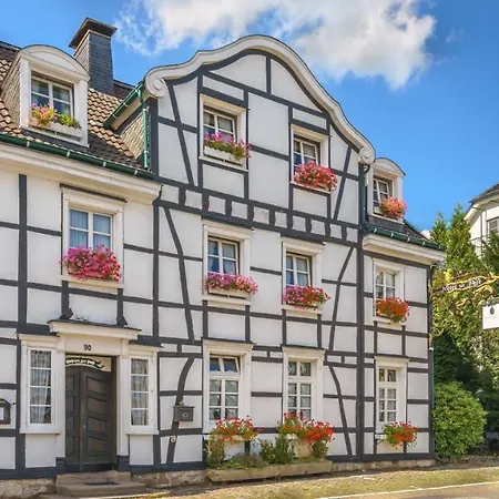 Zur Post Dabringhausen - Quiet Business Near Cologne And Dusseldorf Trade Fairs 3* Wermelskirchen