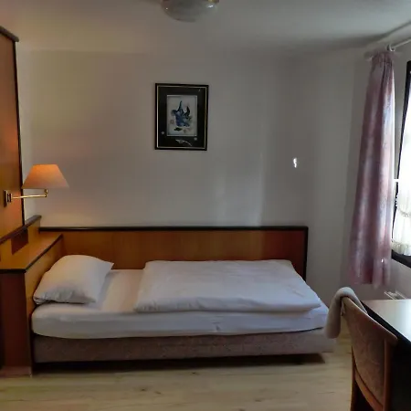 Zur Post Dabringhausen - Quiet Business Near Cologne And Dusseldorf Trade Fairs Hotel