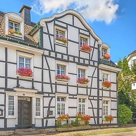 Zur Post Dabringhausen - Quiet Business Near Cologne And Dusseldorf Trade Fairs Hotel 3*