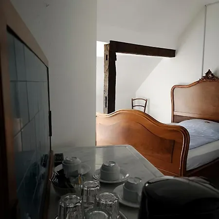 Zur Post Dabringhausen Otel 3*