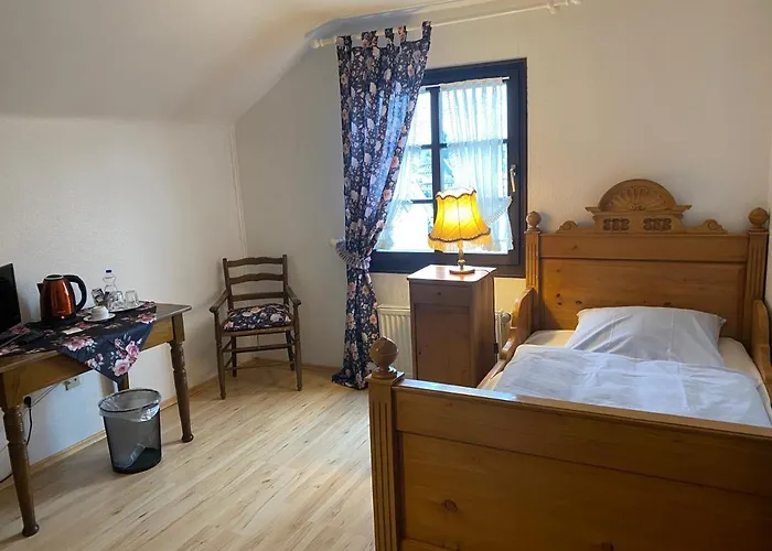 Zur Post Dabringhausen - Quiet Business Near Cologne And Dusseldorf Trade Fairs Hotel Wermelskirchen