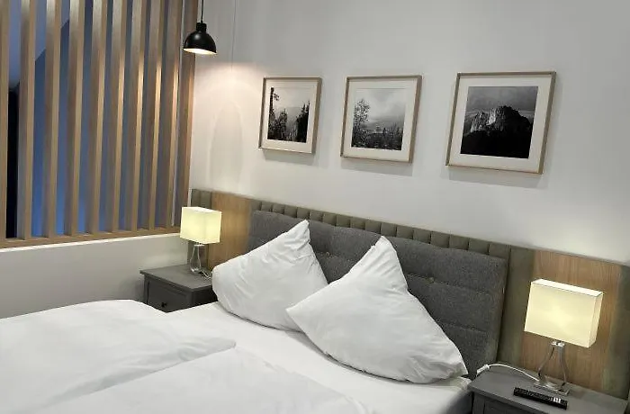 Hotel Zur Post Dabringhausen - Quiet Business Near Cologne And Dusseldorf Trade Fairs Wermelskirchen