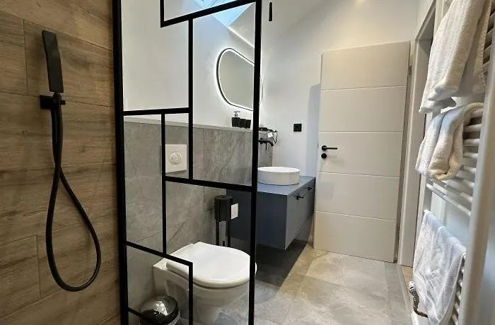 Zur Post Dabringhausen - Quiet Business Near Cologne And Dusseldorf Trade Fairs Wermelskirchen