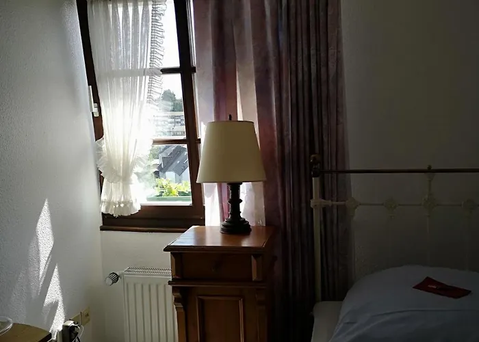 Zur Post Dabringhausen - Quiet Business Near Cologne And Dusseldorf Trade Fairs