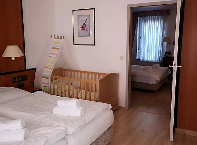 Zur Post Dabringhausen - Quiet Business Near Cologne And Dusseldorf Trade Fairs 3*