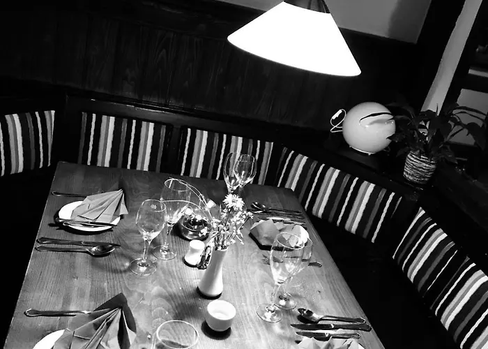 Zur Post Dabringhausen - Quiet Business Near Cologne And Dusseldorf Trade Fairs 3*